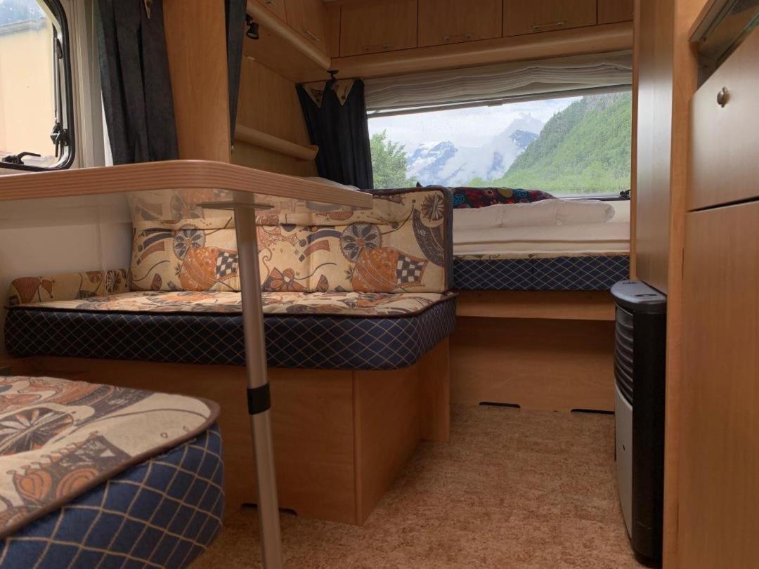 Revier Caravan-Ig Und Cool Hatzingen Eksteriør bilde