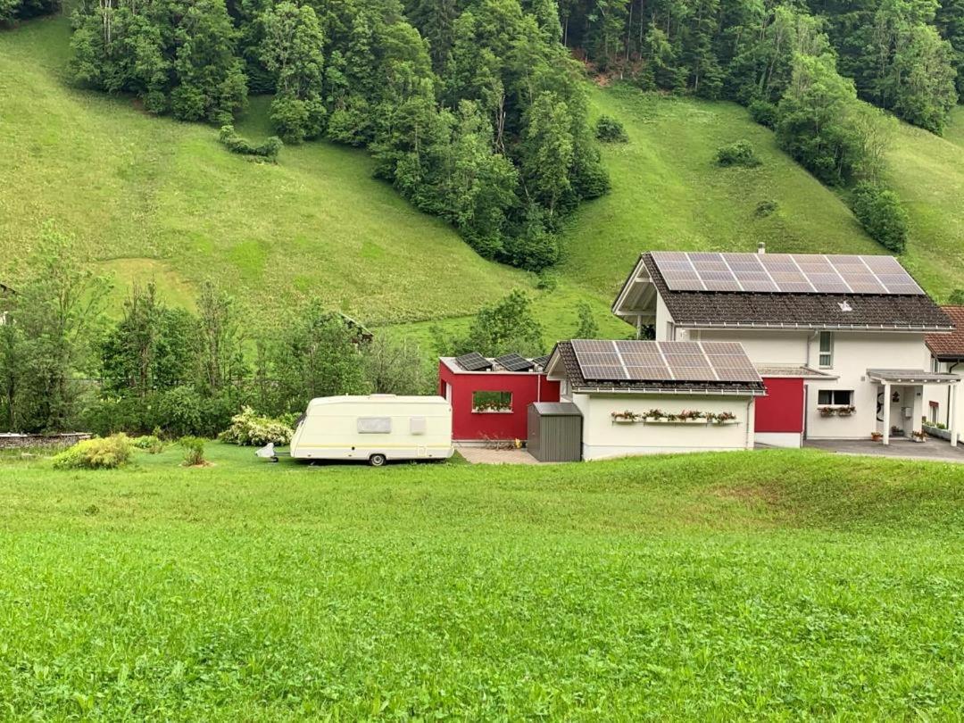Revier Caravan-Ig Und Cool Hatzingen Eksteriør bilde